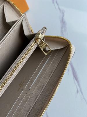 wholesale quality louis vuitton wallets m69794