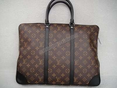 Louis Vuitton M40225