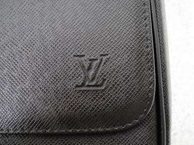 discount louis vuitton handbags taiga 32624_679 wholesale