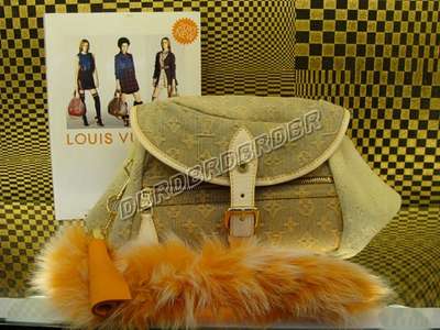 Louis Vuitton M95847 orange