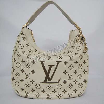 Louis Vuitton M3036 beige white