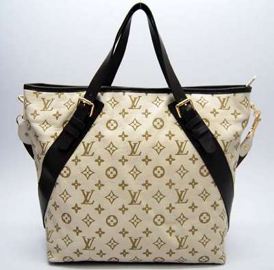 Louis Vuitton M96604 beige white