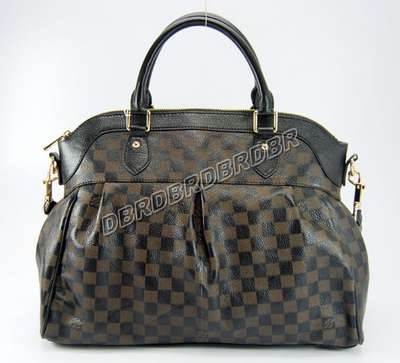 Louis Vuitton M95135 black