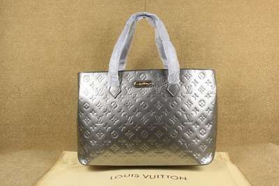 Louis Vuitton M91645 gray silver