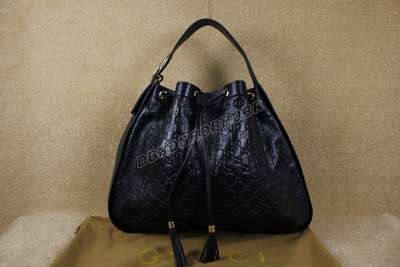 Discount Luxury Handbags Gucci 223951heiy_370 Wholesale