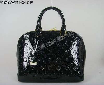 Louis Vuitton M93596 black