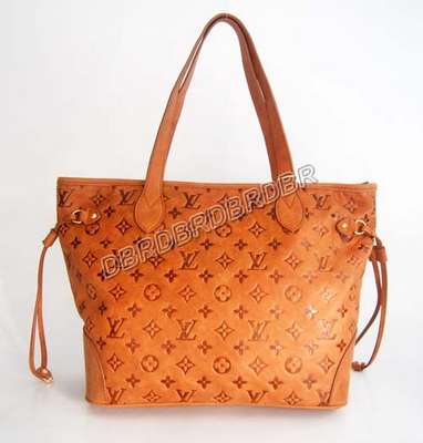 Louis Vuitton M95165 yellowish brown