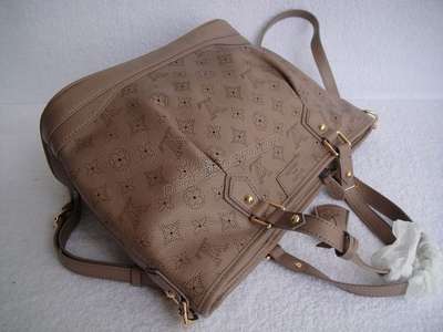 discount louis vuitton handbags monogram mahina m93175 qhui wholesale