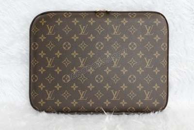 Louis Vuitton M58026