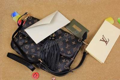 discount louis vuitton handbags leather m95825 black wholesale