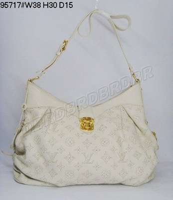 Louis Vuitton M95717 beige white