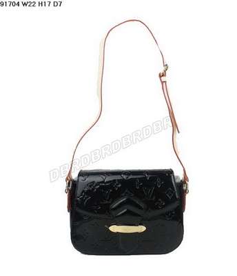 Louis Vuitton 91704 black